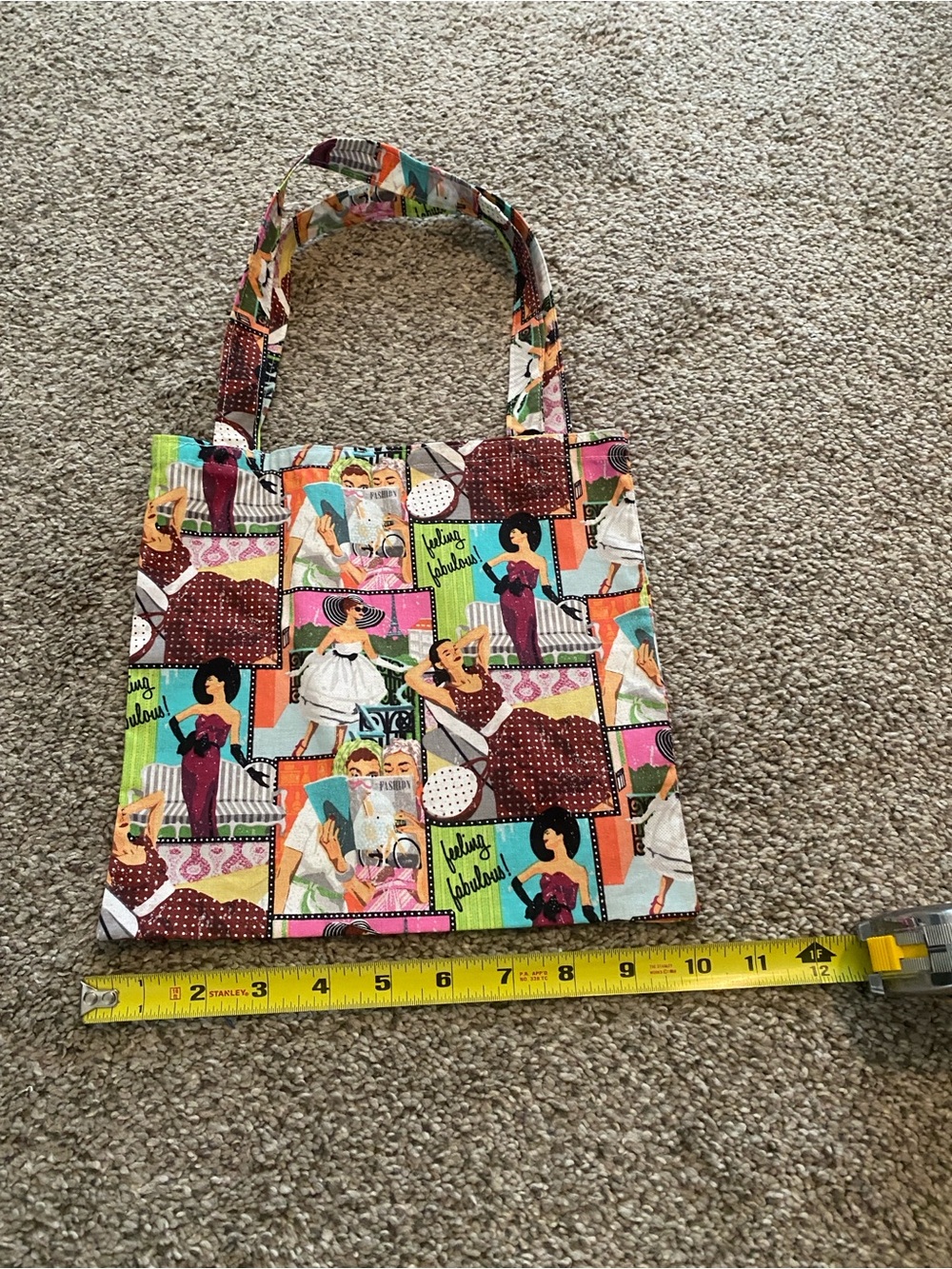 Vintage-Inspired Multicolor Canvas Tote Bag - Picture 2 of 6